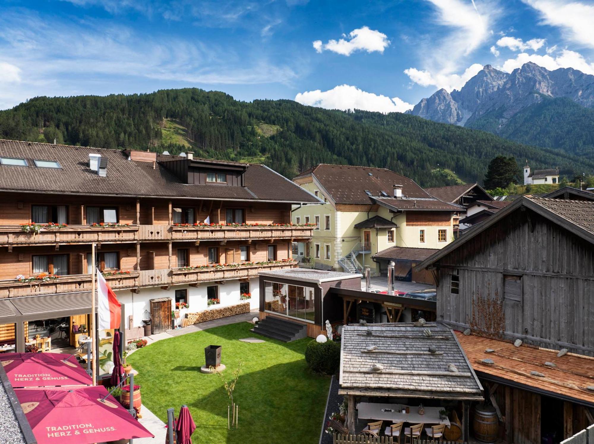 Hotel Alpenstolz Mieders Exteriör bild