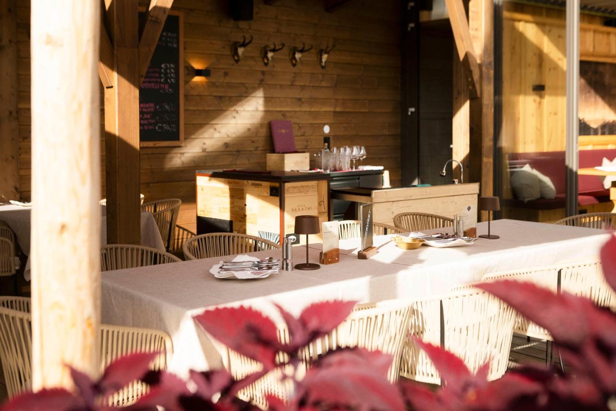 Hotel Alpenstolz Mieders Exteriör bild