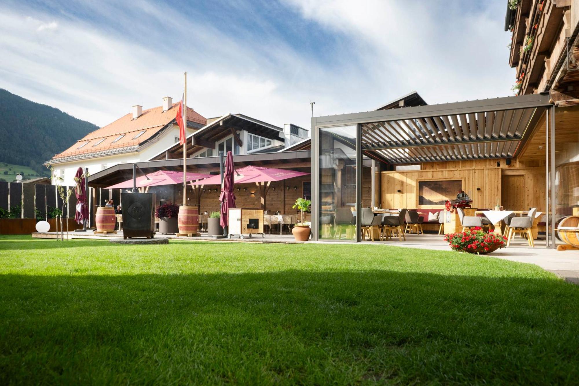 Hotel Alpenstolz Mieders Exteriör bild