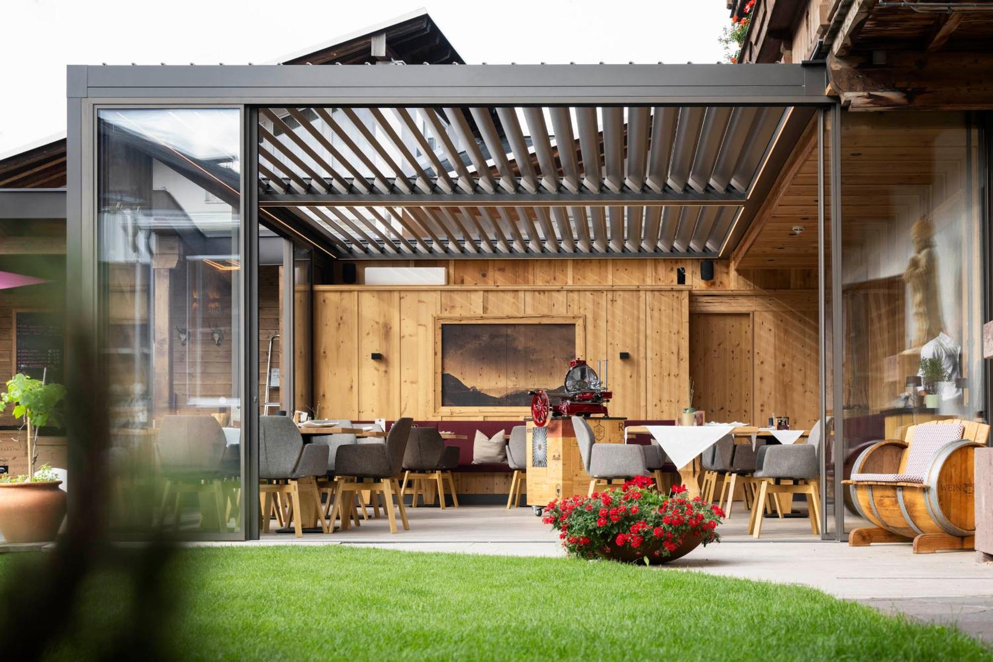 Hotel Alpenstolz Mieders Exteriör bild