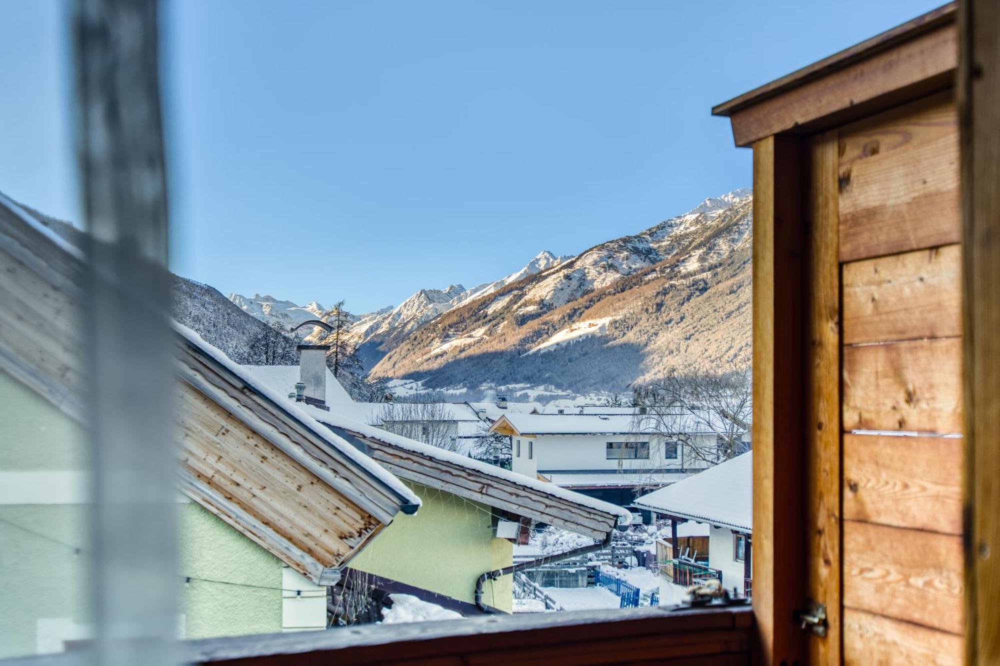 Hotel Alpenstolz Mieders Exteriör bild