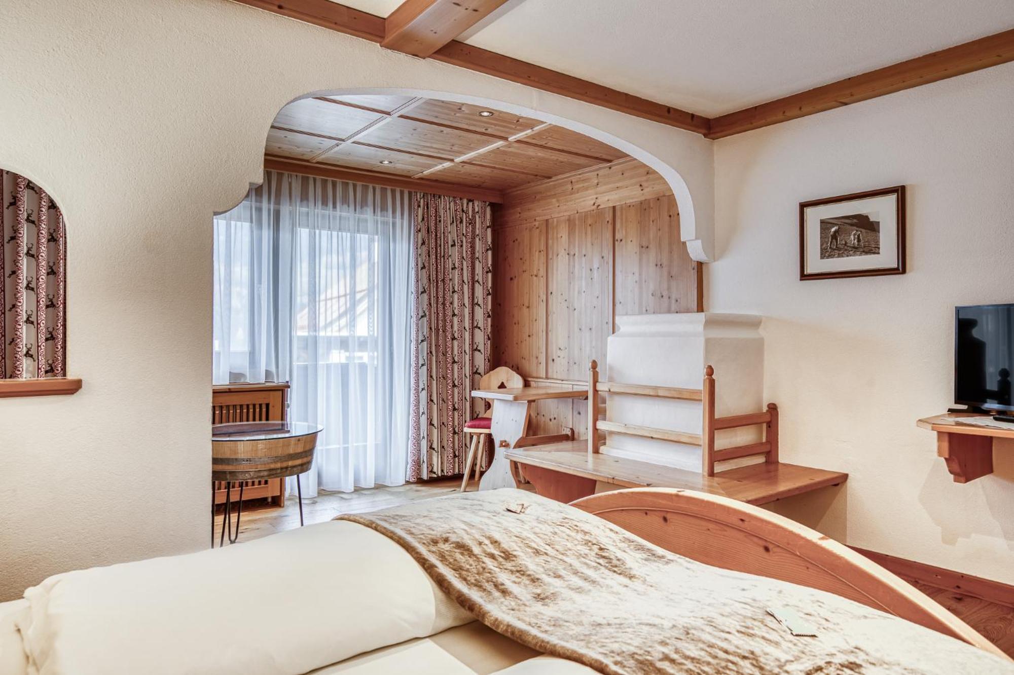Hotel Alpenstolz Mieders Rum bild