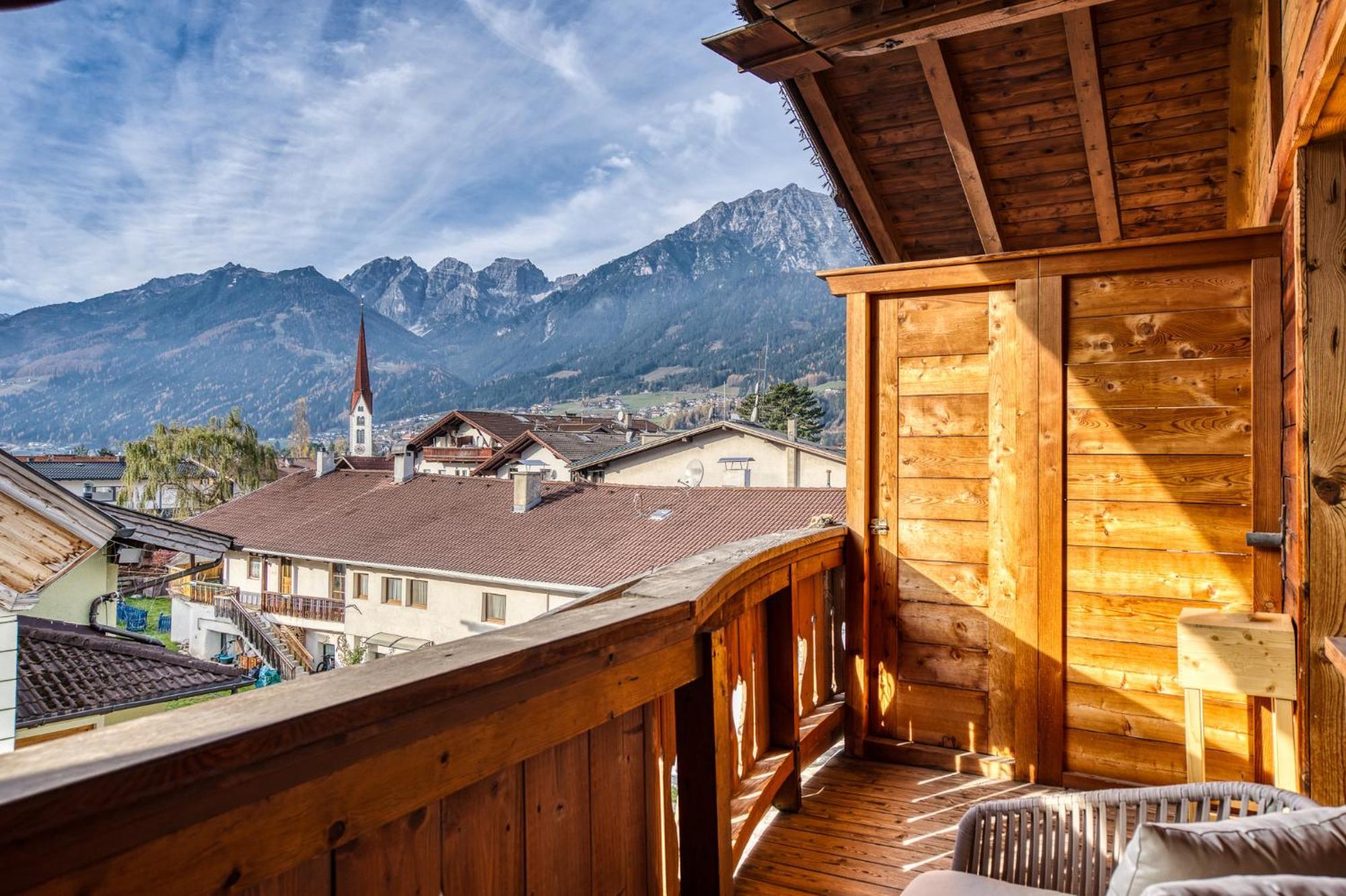 Hotel Alpenstolz Mieders Exteriör bild