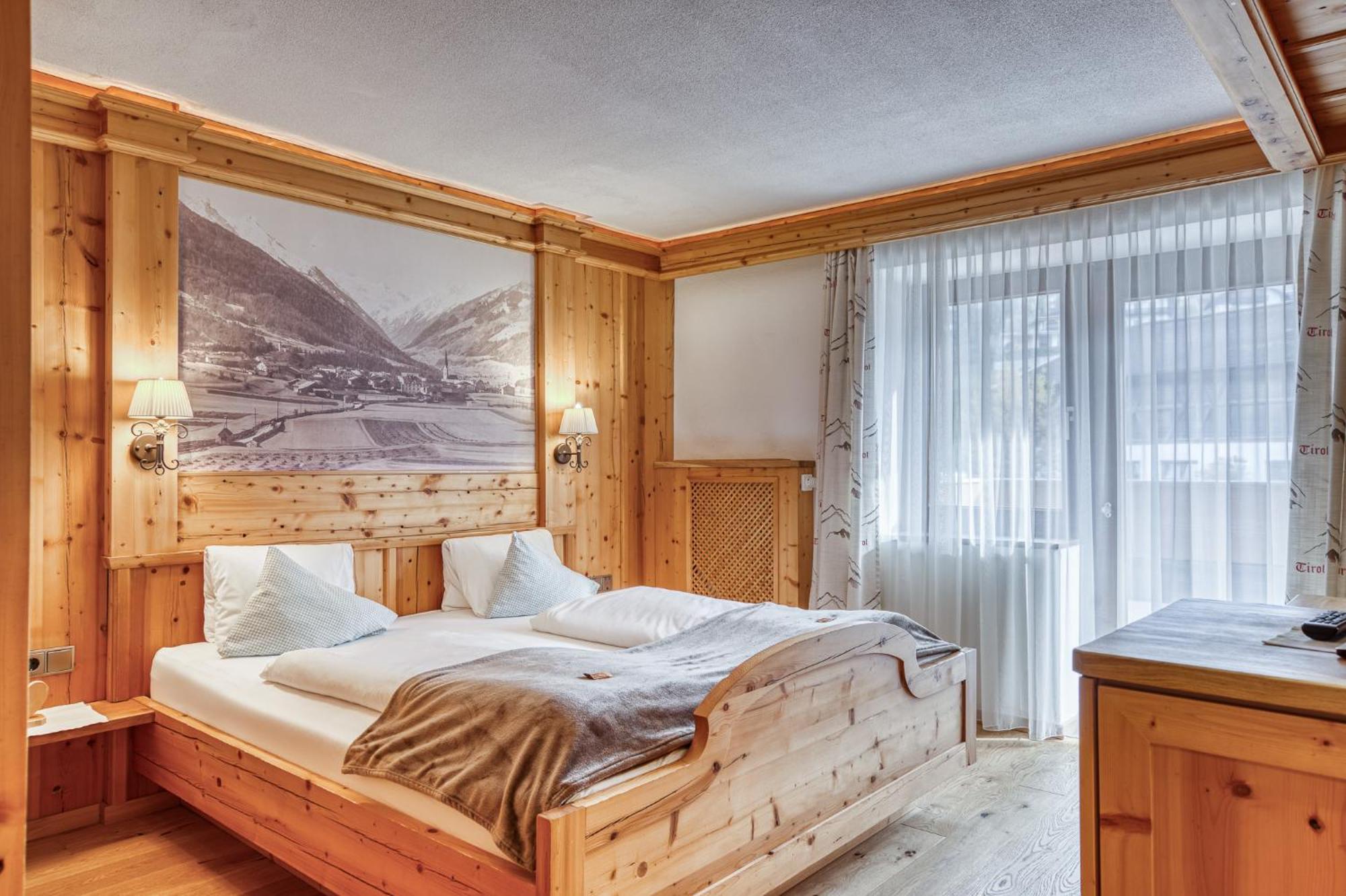 Hotel Alpenstolz Mieders Exteriör bild